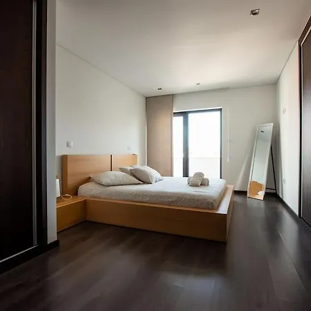 Casa de hóspedes Casa Da /matosinhos, 2 Km From The Perafita