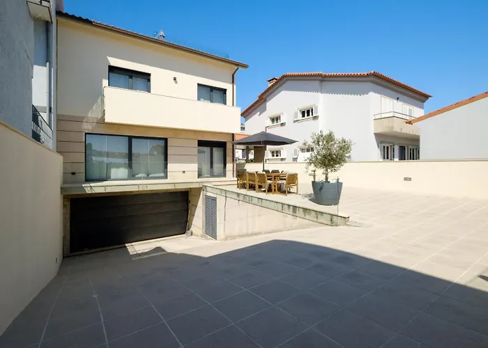 Casa Da /matosinhos, 2 Km From The بيت ضيافة