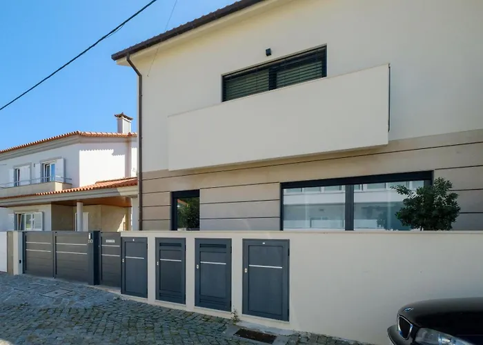 Casa Da /matosinhos, 2 Km From The بيت ضيافة